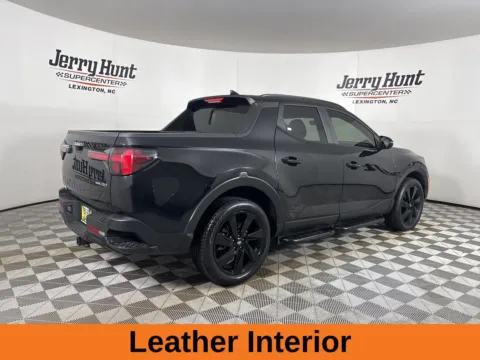 More photos of 2024 Hyundai Santa Cruz NIGHT at Jerry Hunt Supercenter - Lexington, NC