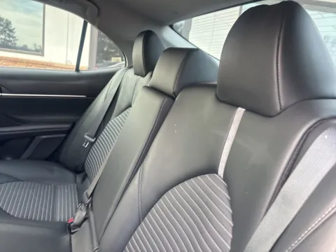 More photos of 2021 Toyota Camry SE at Jerry Hunt Supercenter - Lexington, NC
