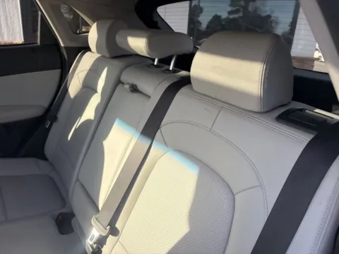 More photos of 2022 Hyundai Kona Limited at Jerry Hunt Supercenter - Lexington, NC