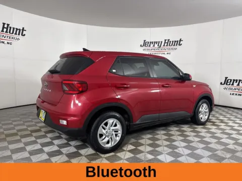 More photos of 2021 Hyundai Venue SE at Jerry Hunt Supercenter - Lexington, NC