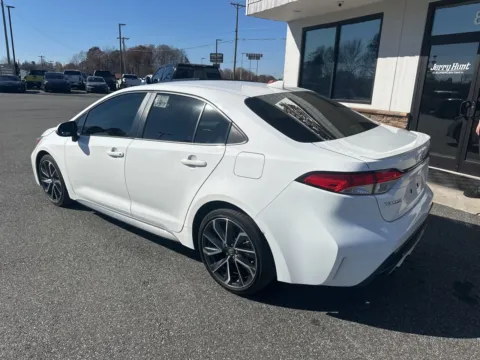 More photos of 2022 Toyota Corolla SE at Jerry Hunt Supercenter - Lexington, NC