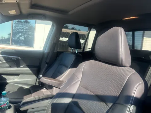 Photos of 2023 Honda Ridgeline RTL-E for sale in Lexington, NC at Jerry Hunt Supercenter - Lexington