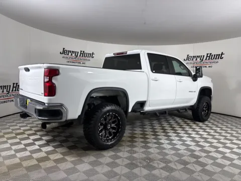 More photos of 2023 Chevrolet Silverado 2500HD LT at Jerry Hunt Supercenter - Lexington, NC