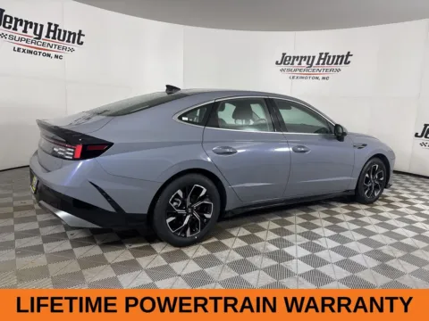 More photos of 2024 Hyundai Sonata SEL at Jerry Hunt Supercenter - Lexington, NC