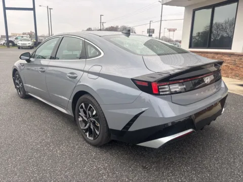 More photos of 2024 Hyundai Sonata SEL at Jerry Hunt Supercenter - Lexington, NC