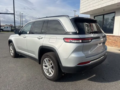 More photos of 2024 Jeep Grand Cherokee Laredo at Jerry Hunt Supercenter - Lexington, NC