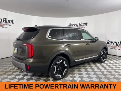 More photos of 2025 Kia Telluride S at Jerry Hunt Supercenter - Lexington, NC