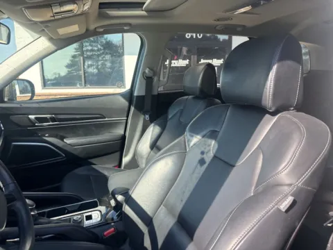 Photos of 2025 Kia Telluride S for sale in Lexington, NC at Jerry Hunt Supercenter - Lexington