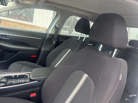 Photos of 2023 Hyundai Sonata SEL for sale in Lexington, NC at Jerry Hunt Supercenter - Lexington