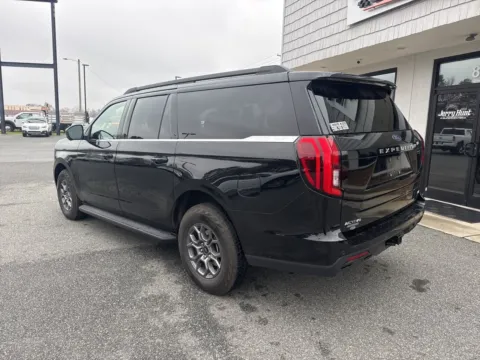 More photos of 2025 Ford Expedition Max Active at Jerry Hunt Supercenter - Lexington, NC