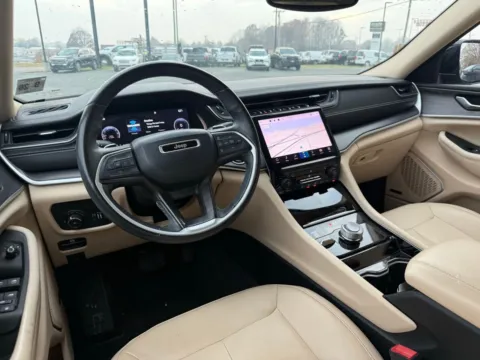 More photos of 2021 Jeep Grand Cherokee L Limited at Jerry Hunt Supercenter - Lexington, NC