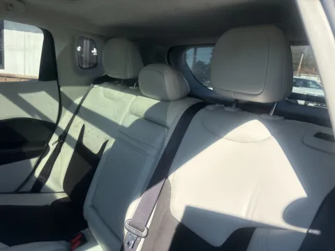 More photos of 2018 Jeep Compass Latitude at Jerry Hunt Supercenter - Lexington, NC