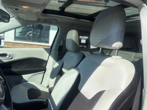 Photos of 2018 Jeep Compass Latitude for sale in Lexington, NC at Jerry Hunt Supercenter - Lexington