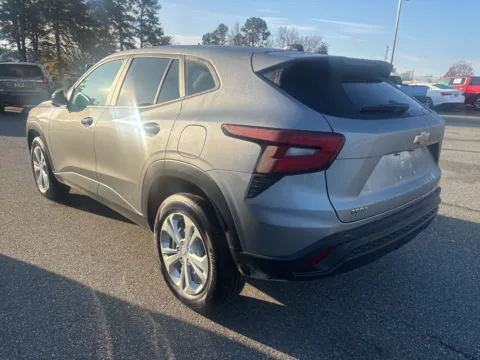 More photos of 2025 Chevrolet Trax LS at Jerry Hunt Supercenter - Lexington, NC