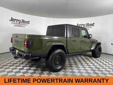 More photos of 2021 Jeep Gladiator Sport at Jerry Hunt Supercenter - Lexington, NC
