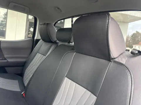 More photos of 2023 Toyota Tacoma at Jerry Hunt Supercenter - Lexington, NC