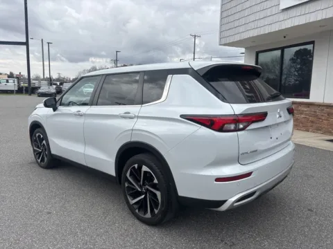 More photos of 2024 Mitsubishi Outlander SE at Jerry Hunt Supercenter - Lexington, NC