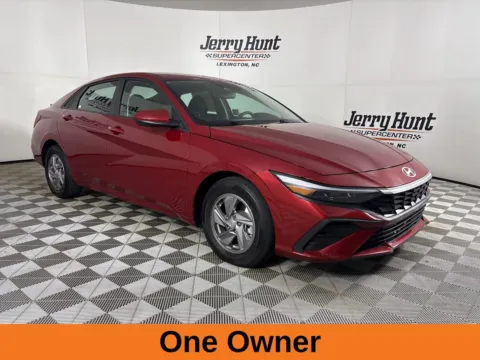 More photos of 2025 Hyundai Elantra SE at Jerry Hunt Supercenter - Lexington, NC
