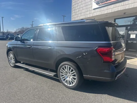 More photos of 2024 Ford Expedition Max Limited at Jerry Hunt Supercenter - Lexington, NC