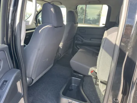 More photos of 2022 Nissan Frontier S at Jerry Hunt Supercenter - Lexington, NC