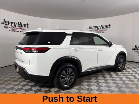 More photos of 2022 Nissan Pathfinder S at Jerry Hunt Supercenter - Lexington, NC