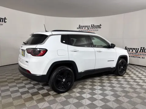 More photos of 2022 Jeep Compass Latitude at Jerry Hunt Supercenter - Lexington, NC