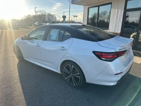 More photos of 2022 Nissan Sentra SR at Jerry Hunt Supercenter - Lexington, NC