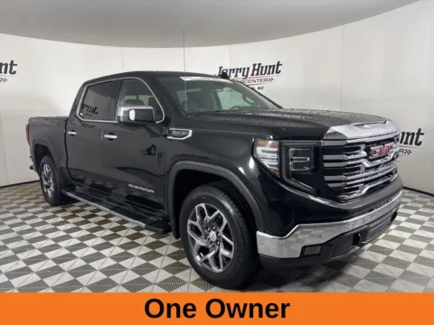 More photos of 2022 GMC Sierra 1500 SLT at Jerry Hunt Supercenter - Lexington, NC