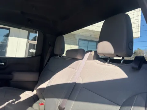 More photos of 2021 Chevrolet Silverado 1500 LT at Jerry Hunt Supercenter - Lexington, NC