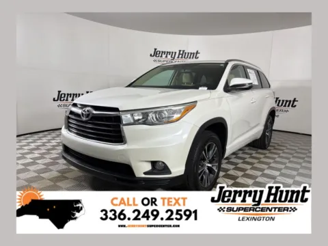 White 2016 Toyota Highlander XLE V6 for sale in Lexington, NC