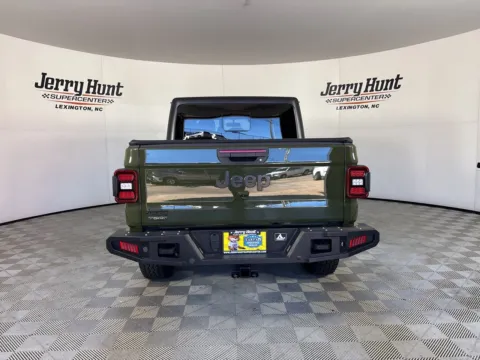 More photos of 2021 Jeep Gladiator Sport at Jerry Hunt Supercenter - Lexington, NC
