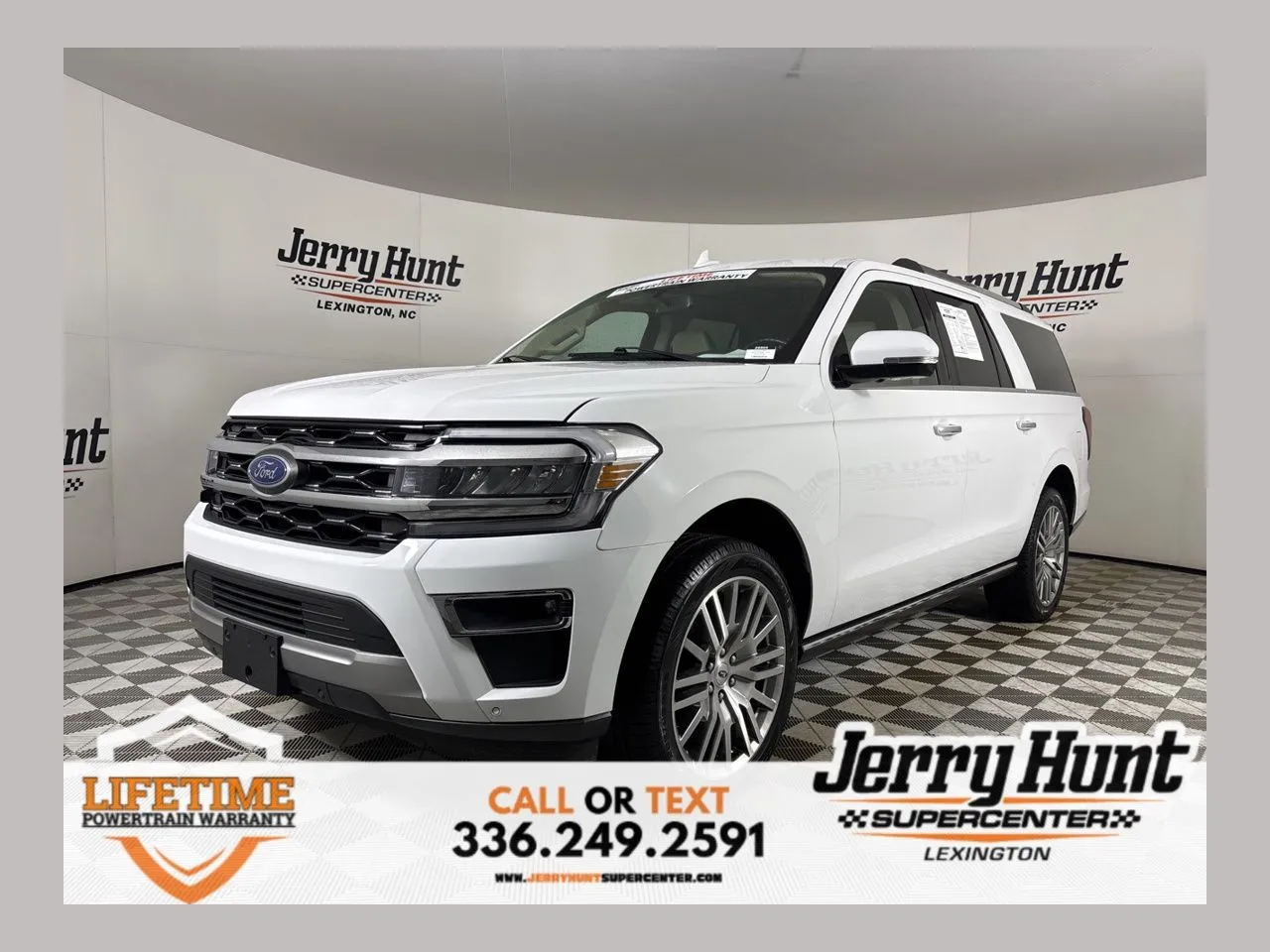 2024 Ford Expedition Limited's photo