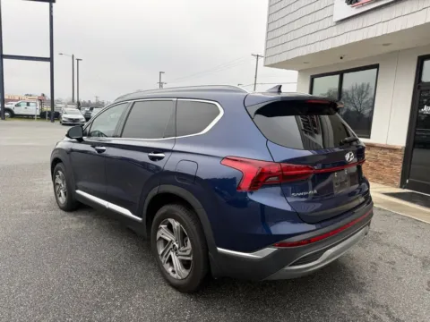 More photos of 2022 Hyundai Santa Fe SEL at Jerry Hunt Supercenter - Lexington, NC