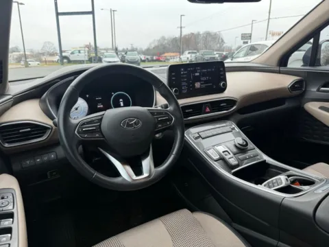 More photos of 2022 Hyundai Santa Fe SEL at Jerry Hunt Supercenter - Lexington, NC