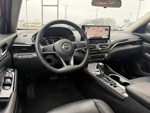 More photos of 2023 Nissan Altima 2.5 SR at Jerry Hunt Supercenter - Lexington, NC