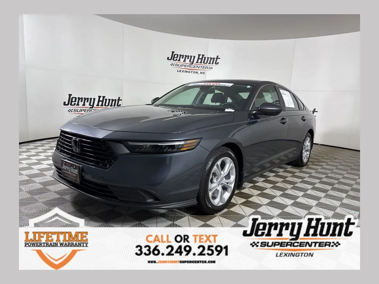 2025 Honda Accord LX's photo