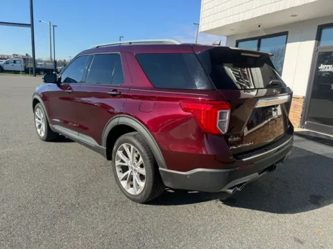 More photos of 2022 Ford Explorer Platinum at Jerry Hunt Supercenter - Lexington, NC