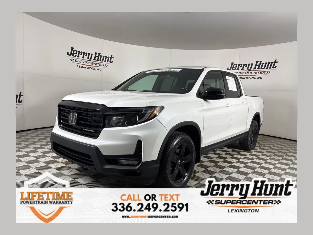 2023 Honda Ridgeline Black Edition's photo