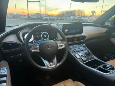 More photos of 2023 Hyundai Santa Fe Calligraphy at Jerry Hunt Supercenter - Lexington, NC