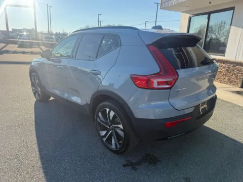 More photos of 2024 Volvo XC40 Ultimate at Jerry Hunt Supercenter - Lexington, NC