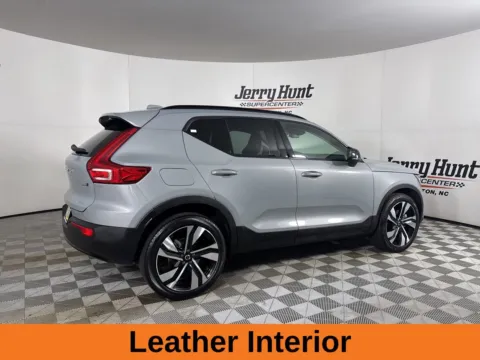 More photos of 2024 Volvo XC40 Ultimate at Jerry Hunt Supercenter - Lexington, NC