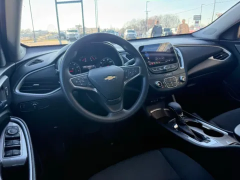 More photos of 2024 Chevrolet Malibu LT at Jerry Hunt Supercenter - Lexington, NC