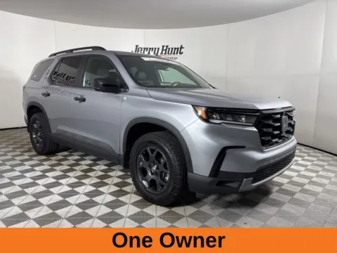 More photos of 2024 Honda Pilot TrailSport at Jerry Hunt Supercenter - Lexington, NC