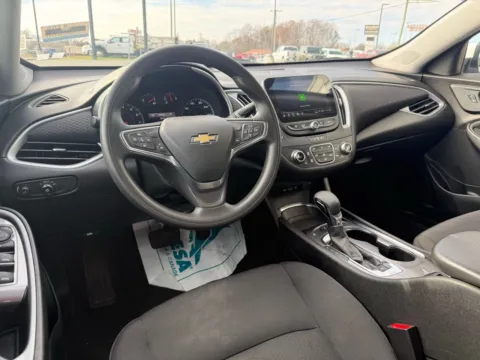 More photos of 2024 Chevrolet Malibu LT at Jerry Hunt Supercenter - Lexington, NC