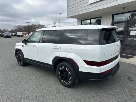More photos of 2025 Hyundai Santa Fe SE at Jerry Hunt Supercenter - Lexington, NC
