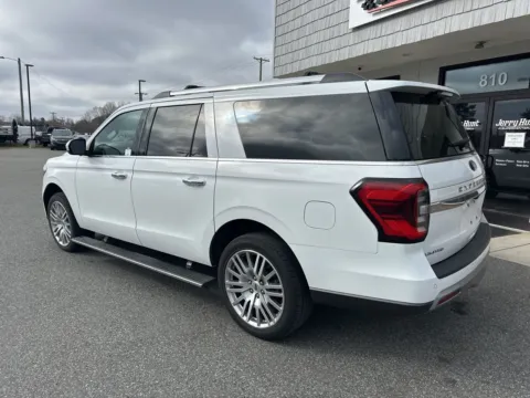 More photos of 2024 Ford Expedition Max Limited at Jerry Hunt Supercenter - Lexington, NC