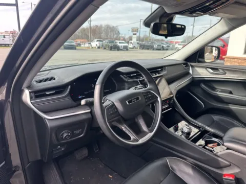 Another view of 2022 Jeep Grand Cherokee Limited for sale in Lexington, NC at Jerry Hunt Supercenter - Lexington