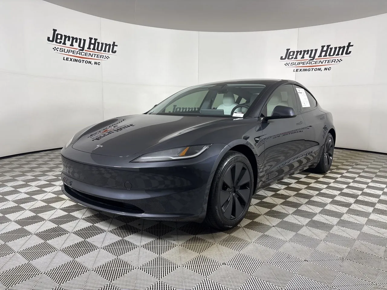 2025 Tesla Model 3 Performance's photo