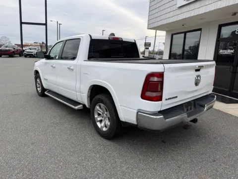 More photos of 2022 Ram 1500 Laramie at Jerry Hunt Supercenter - Lexington, NC