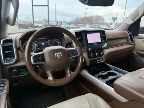 More photos of 2022 Ram 1500 Laramie at Jerry Hunt Supercenter - Lexington, NC